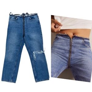 BDG Zippered Crotch Straight Leg Ripped‎ Jeans W29